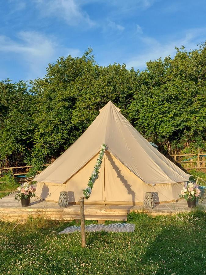 Hopgarden Glamping - Luxury 6M Bell Tent Wadhurst ภายนอก รูปภาพ