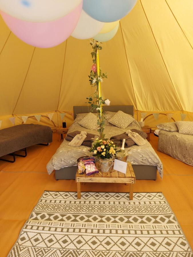 Hopgarden Glamping - Luxury 6M Bell Tent Wadhurst ภายนอก รูปภาพ
