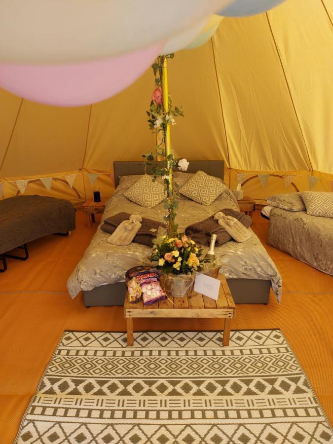 Hopgarden Glamping - Luxury 6M Bell Tent Wadhurst ภายนอก รูปภาพ