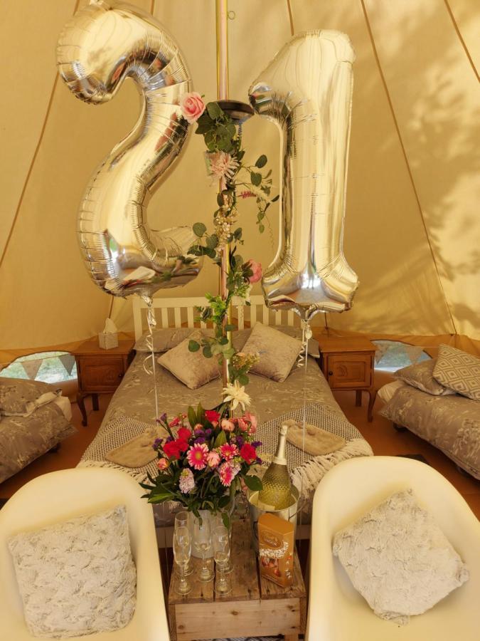 Hopgarden Glamping - Luxury 6M Bell Tent Wadhurst ภายนอก รูปภาพ